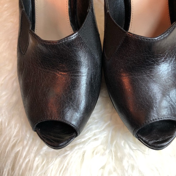 Peep Toe Prada Pumps - Picture 4 of 6